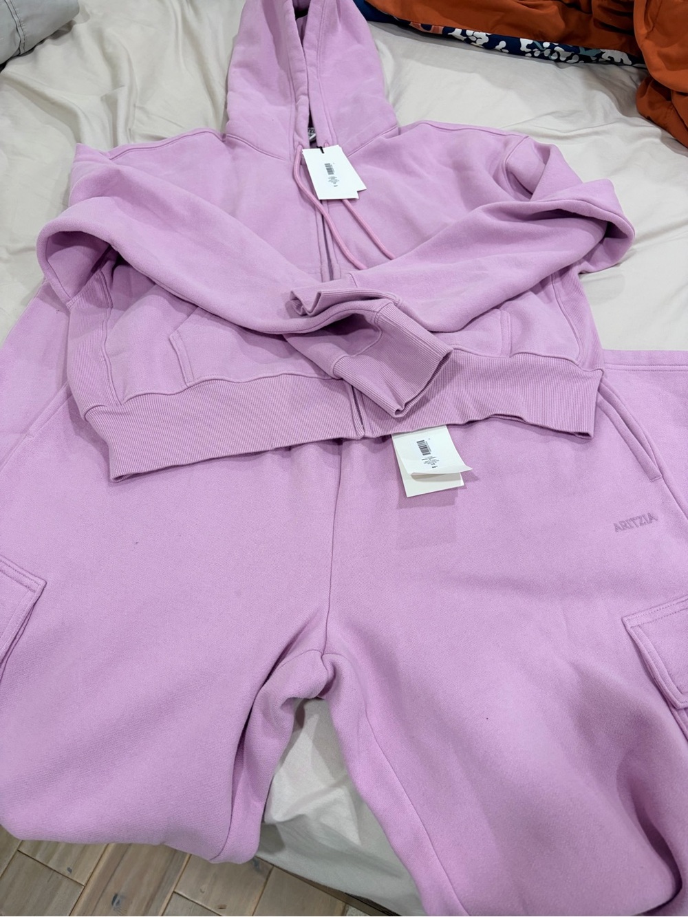 Aritzia Sweet pea purple Mega cargo & boyfriend Hoodie Set
